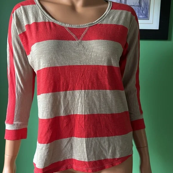❤️❤️NWOT Old Navy Pullover Top❤️❤️ - Picture 4 of 8